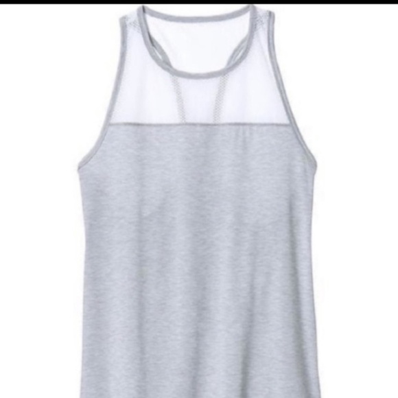 Athleta Airy Essence Tank Top Gray & White Size S Yoga Mesh Workout Lightweight - Picture 1 of 13